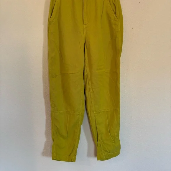 Everlane The Tencel Relaxed Chino Lime - Picture 4 of 8